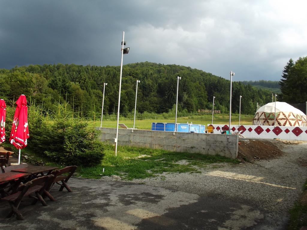 Pensiunea Casa Zmeilor Dragus Exteriér fotografie