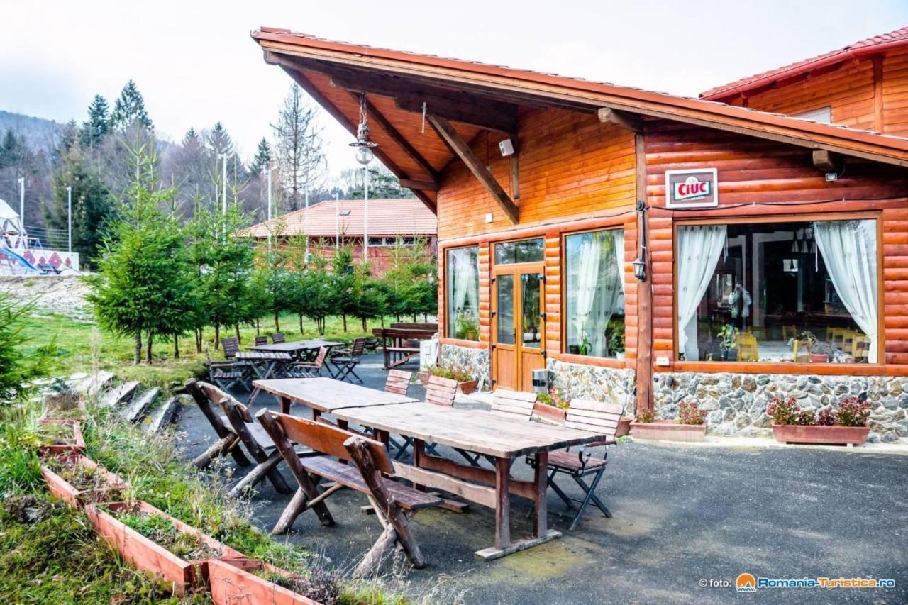 Pensiunea Casa Zmeilor Dragus Exteriér fotografie